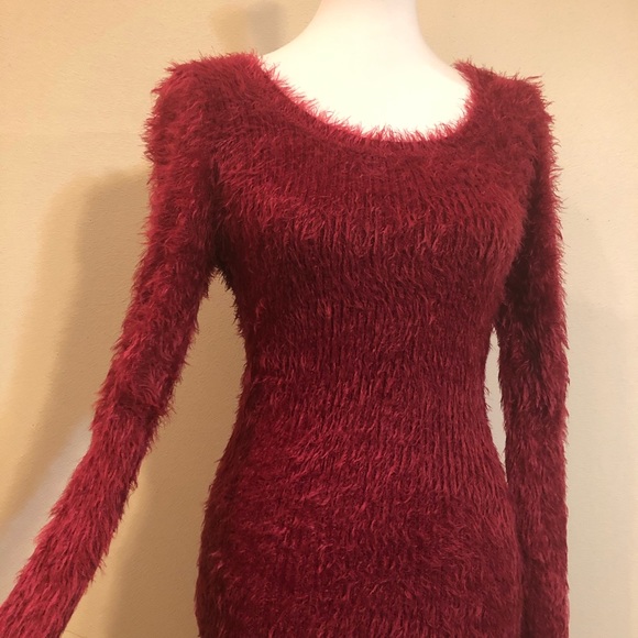 NWOT 4SI3NNA Fuzzy Red Long Sleeve Sweater Dress - Picture 14 of 14